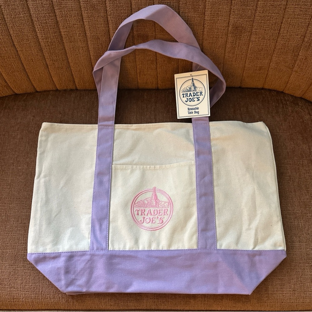 NWT Large Lavender Trader Joe’s Canvas Limited Release Tote Shopping Bag - Picture 4 of 6